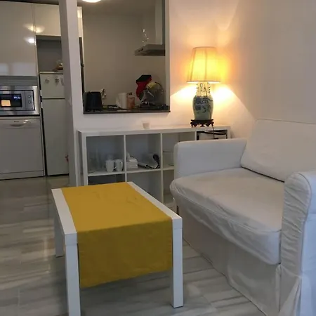 With 2 Bedrooms In Fuengirola, With Wifi - 500 M From The Be Fuengirola