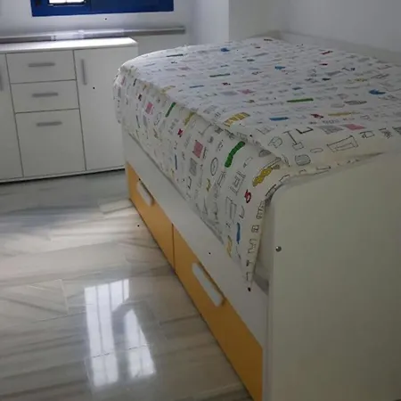 With 2 Bedrooms In Fuengirola, With Wifi - 500 M From The Be * Fuengirola